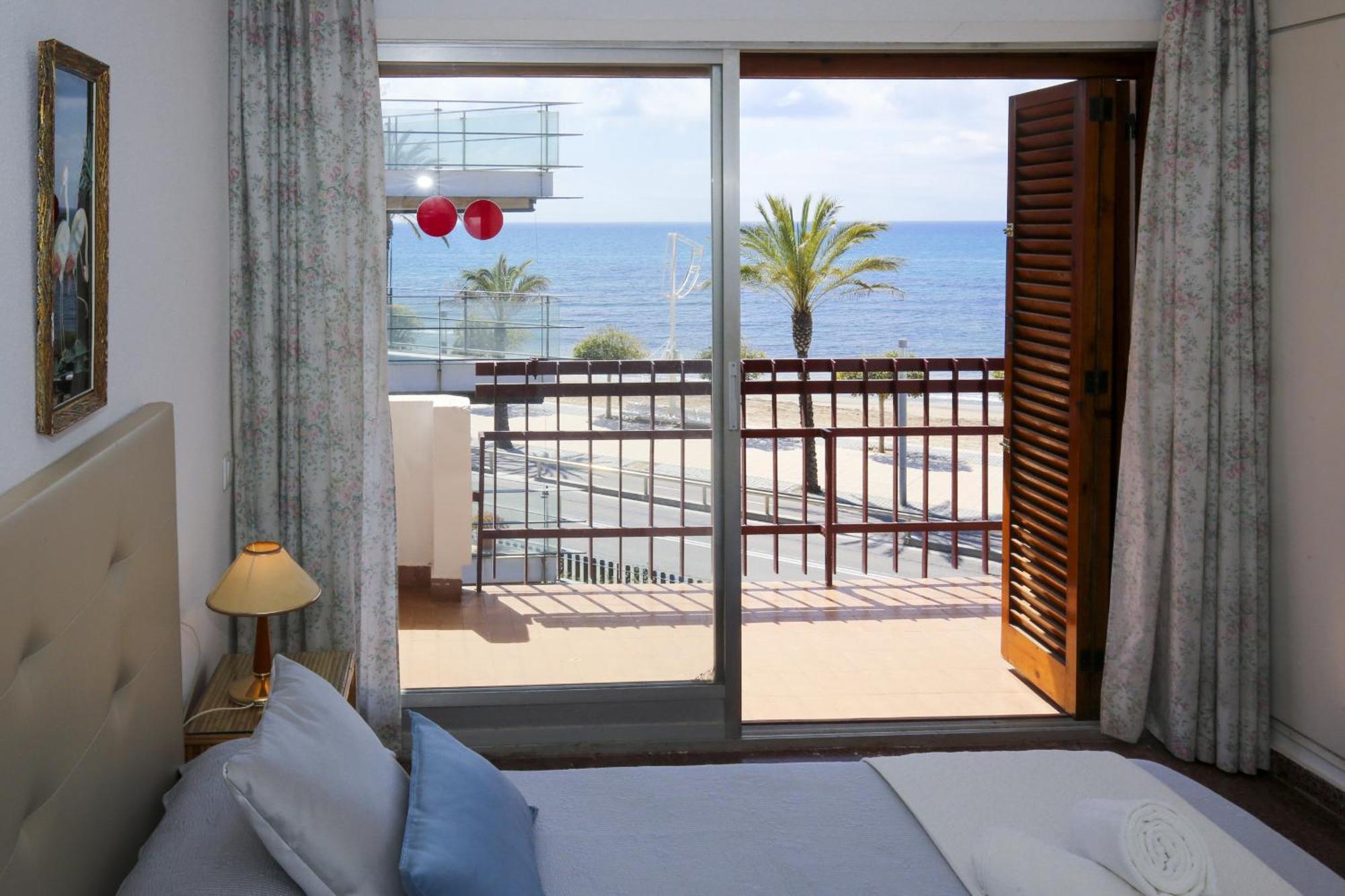 Апартаменты New Playazul 4 Камбрильс Экстерьер фото